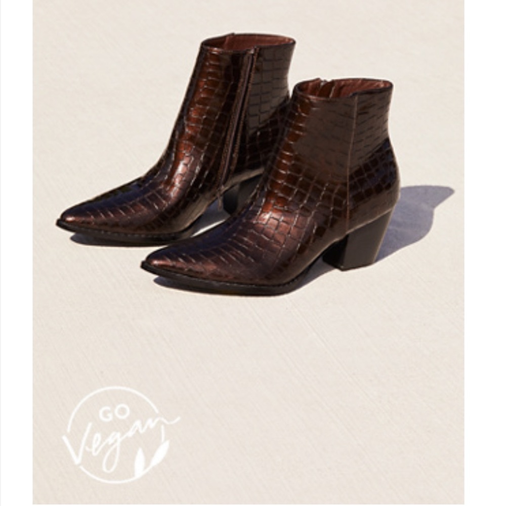 Vegan Going West Boots